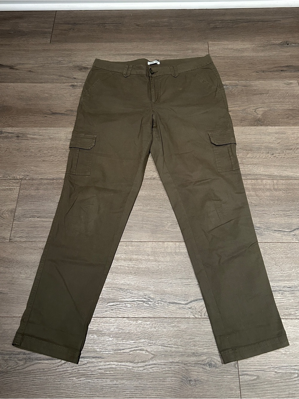 Per Se Women’s Olive Cargo Trousers